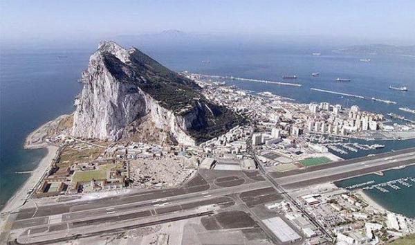 Аэропорт в Гибралтаре